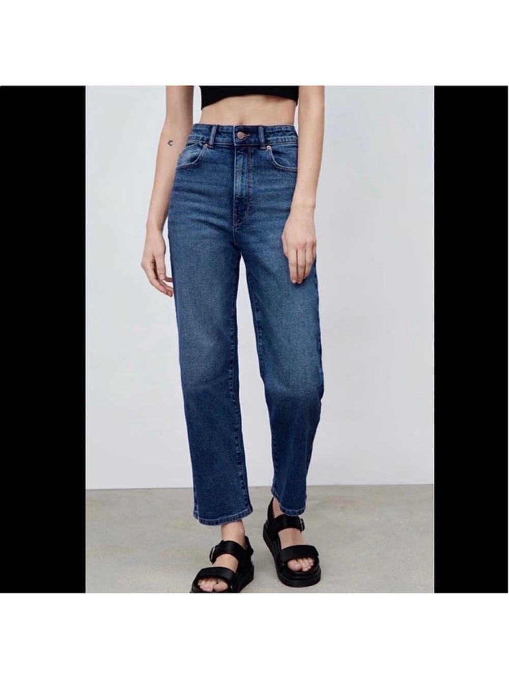 Zara High Rise Straight Medium Distressed Jeans Size 4